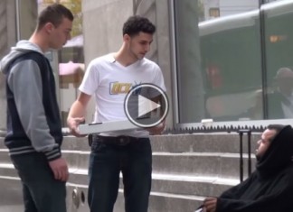 Watch People React When He Ask Strangers For Pizza
