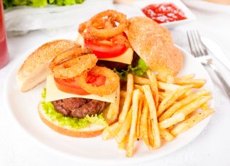 5 Tips To Moderate Your Holiday Eating